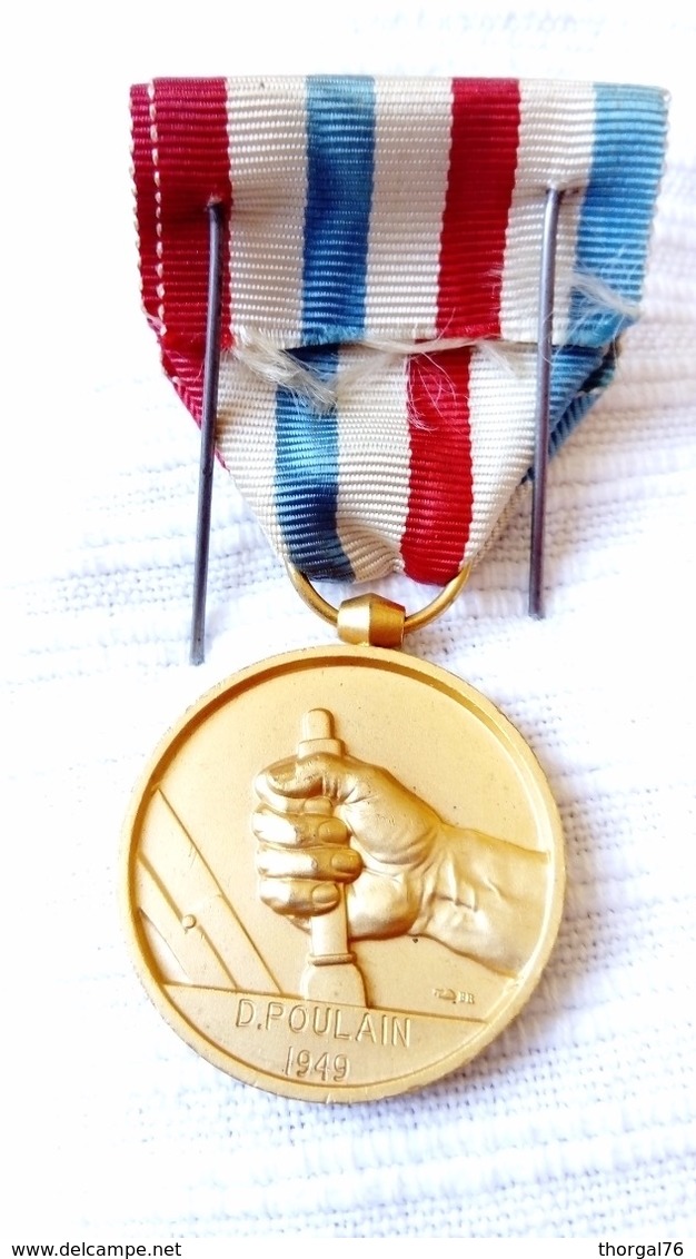 SNCF MEDAILLE D 'OR DES CHEMINOTS 1949 - Ferrovie