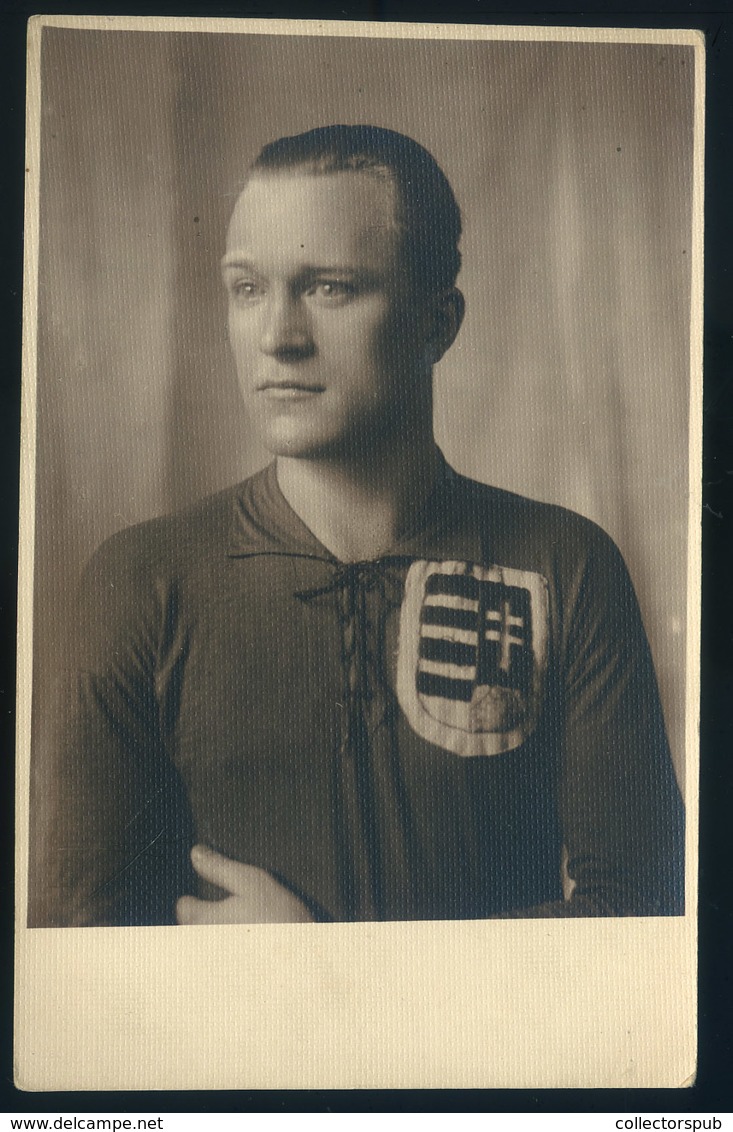 FUTBALISTA Válogatott, Címeres Mezben, Képeslap,  Fotó: Pobuda 1910-20.ca.  /  FOOTBALL Team, In Coat-of-arms Colors, Vi - Hungría