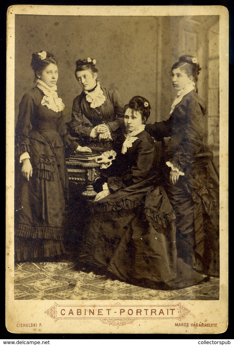 MAROSVÁSÁRHELY 1875-80. Ciehulski : Ismeretlen Hölgyek, Cabinet Fotó  /  Uknown Ladies Vintage Cabinet Photo - Other & Unclassified