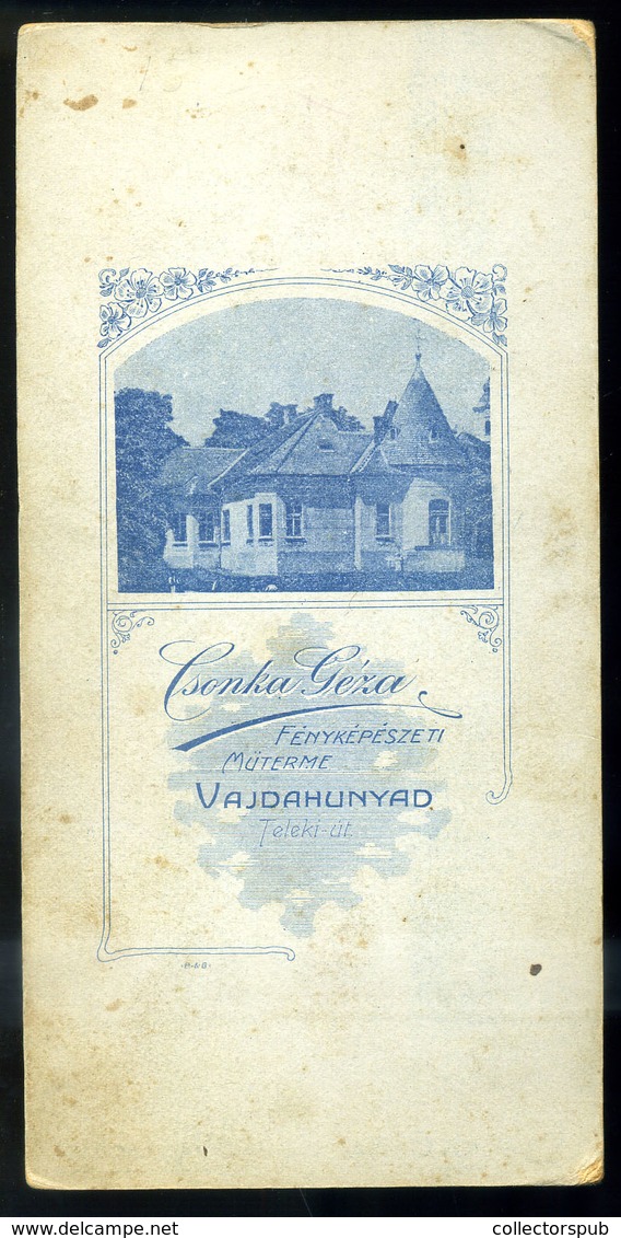 VAJDAHUNYAD Csonka Géza : Hölgy Népviseletben Cabinet Fotó , Műtermes Verso  /  Lady In Traditional Costume Vintage Cabi - Autres & Non Classés