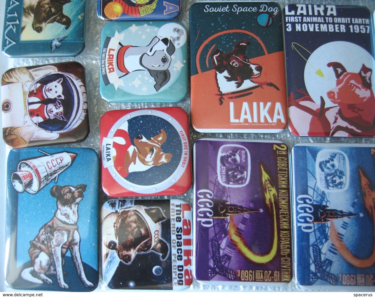 157 Space Badge Button Pins Set (29 Pins). Space Dogs Laika, Belka & Strelka, Chernushka, Zvezdochka - Spazio