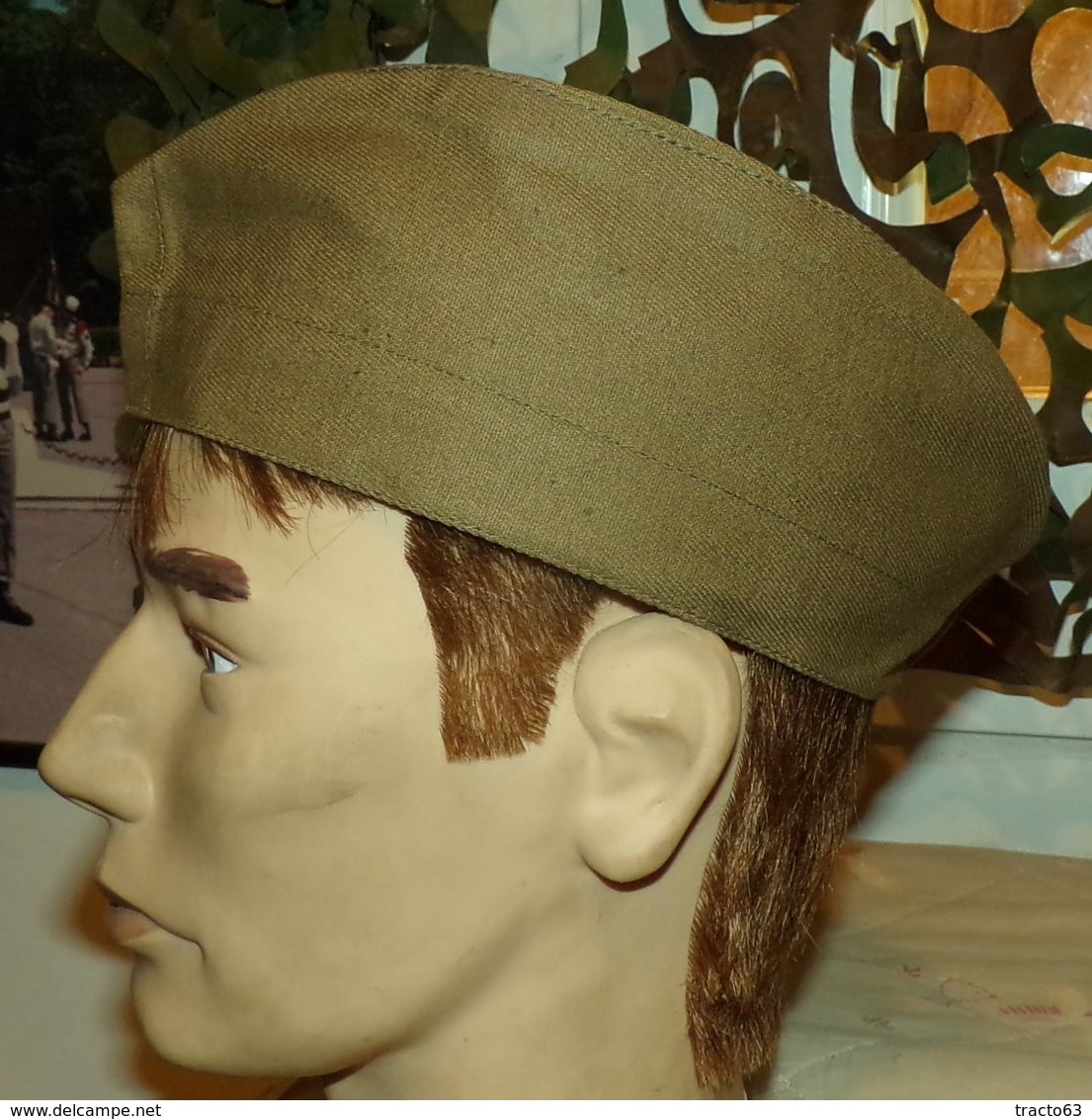 CALOT MILITAIRE DE COULEUR MARRON , TAILLE 57 , ETIQUETTE DE 1997  , ETAT NEUF VOIR PHOTO .POUR TOUT RENSEIGNEMENT ME CO - Casques & Coiffures