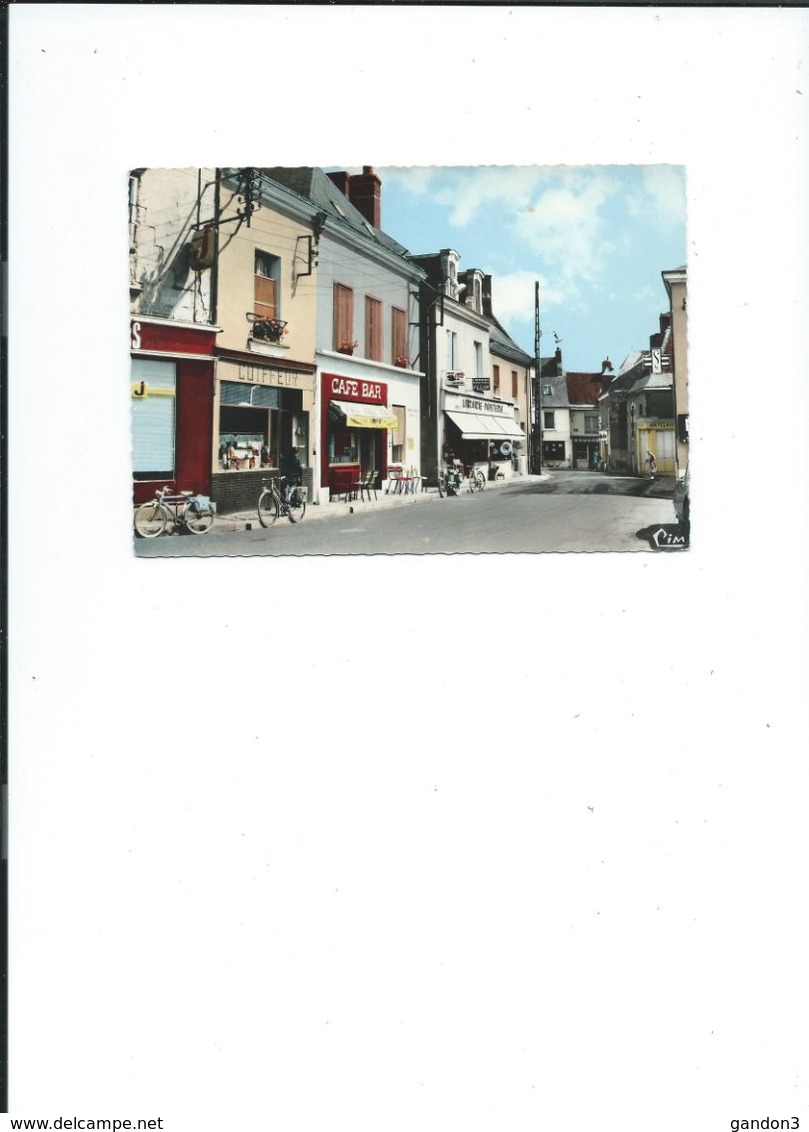 Carte  De  BESSE-sur-BRAYE    :   Place  De  L'Hôtel  De  Ville - Autres & Non Classés