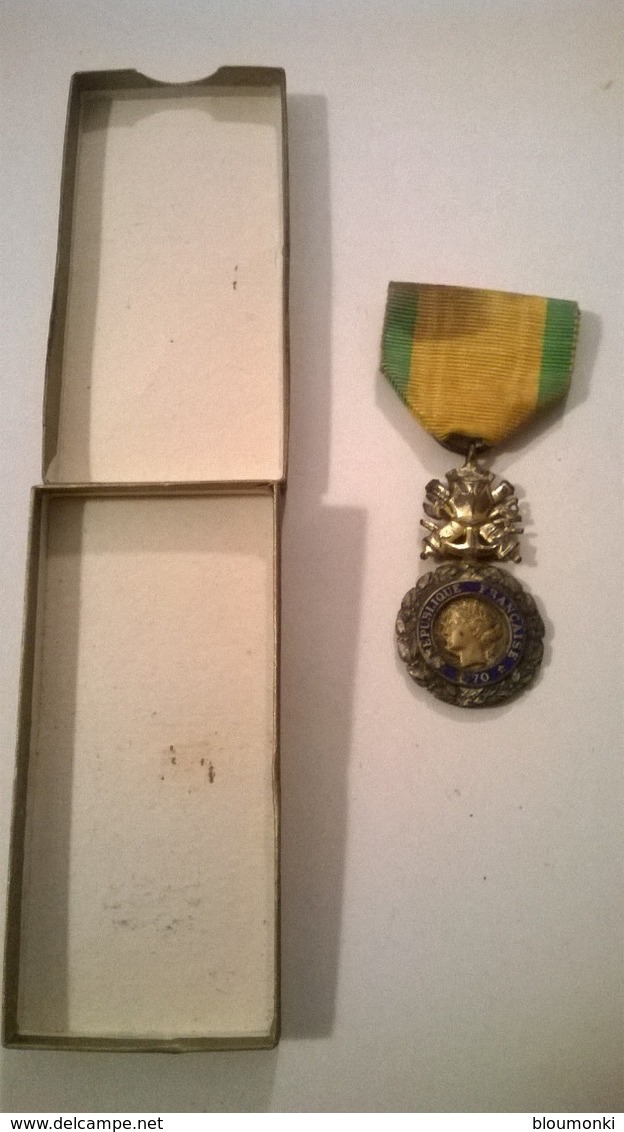 Médaille Militaire Valeur & Discipline 1870 Avec Boite - Avant 1871