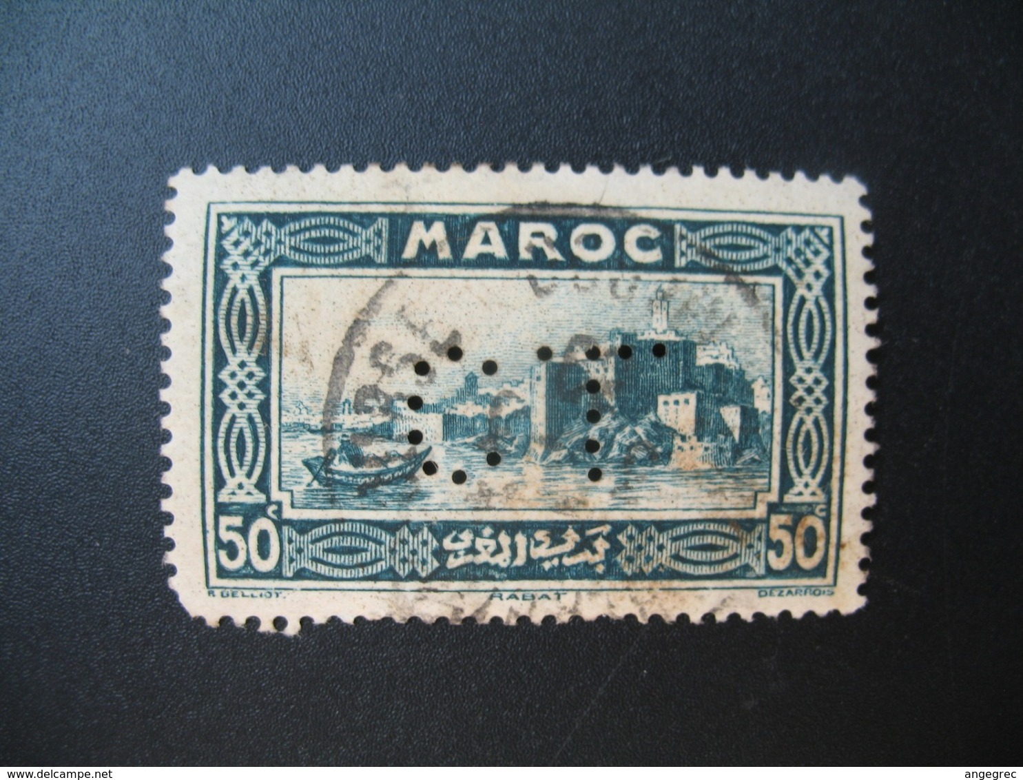 Perforé Perfin Maroc , Perforation : CL 10   à Voir - Autres & Non Classés