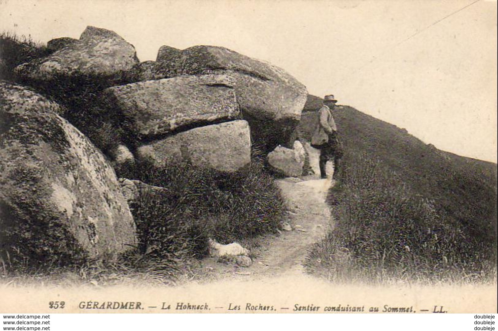 D88  GERARDMER  Le Hokneck- Les Rochers- Sentier Conduisant Au Sommet  ..... - Gerardmer