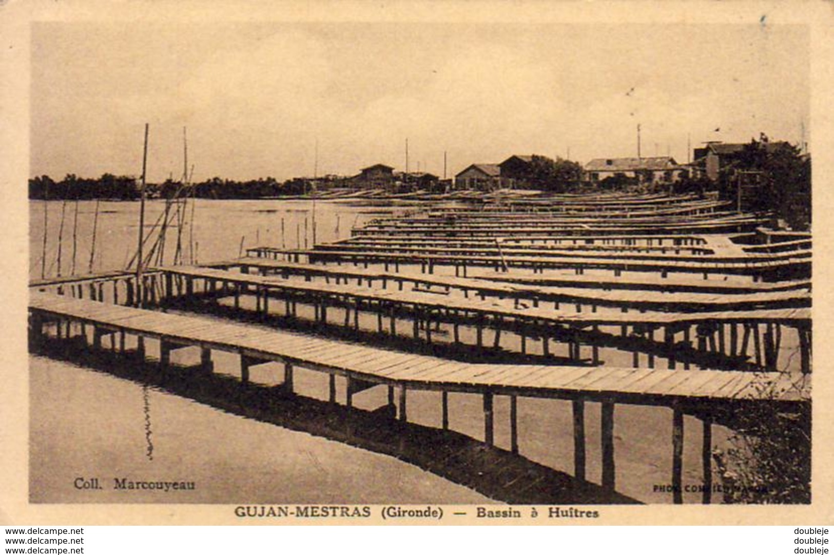 D33  GUJAN MESTRAS  Bassin à Huitres - Gujan-Mestras