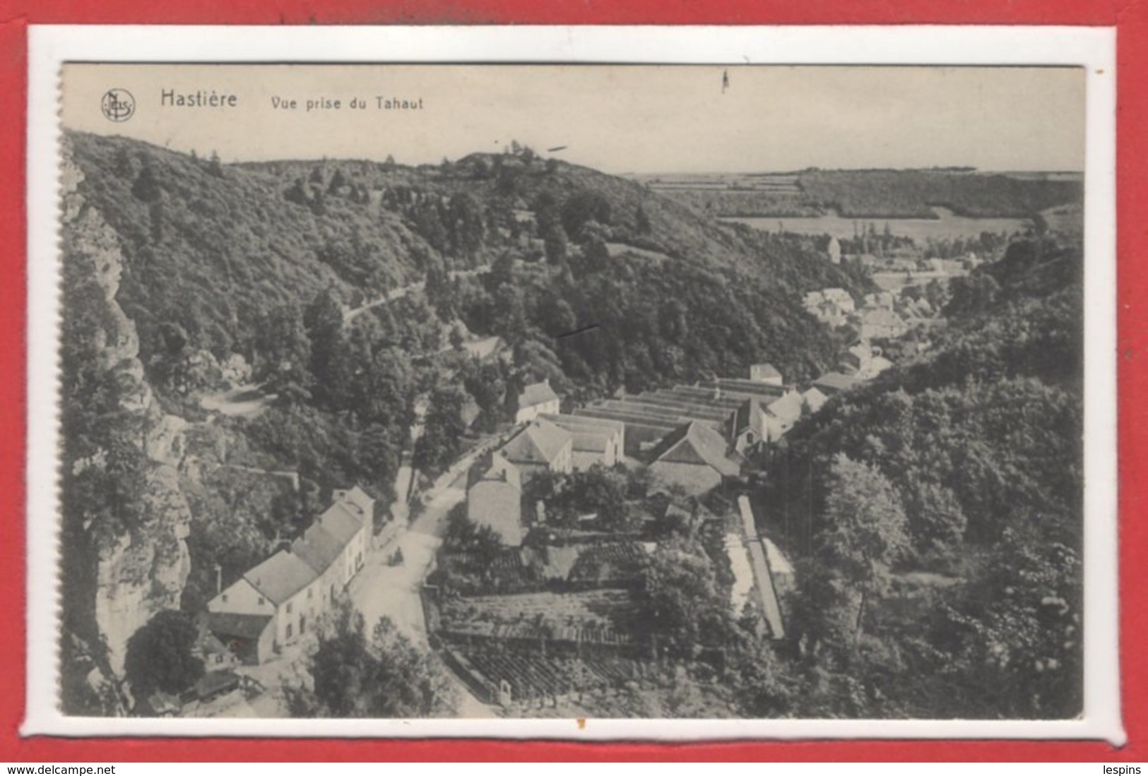 BELGIQUE - HASTIERE --  Vue Prise Du Tahaut - Hastière