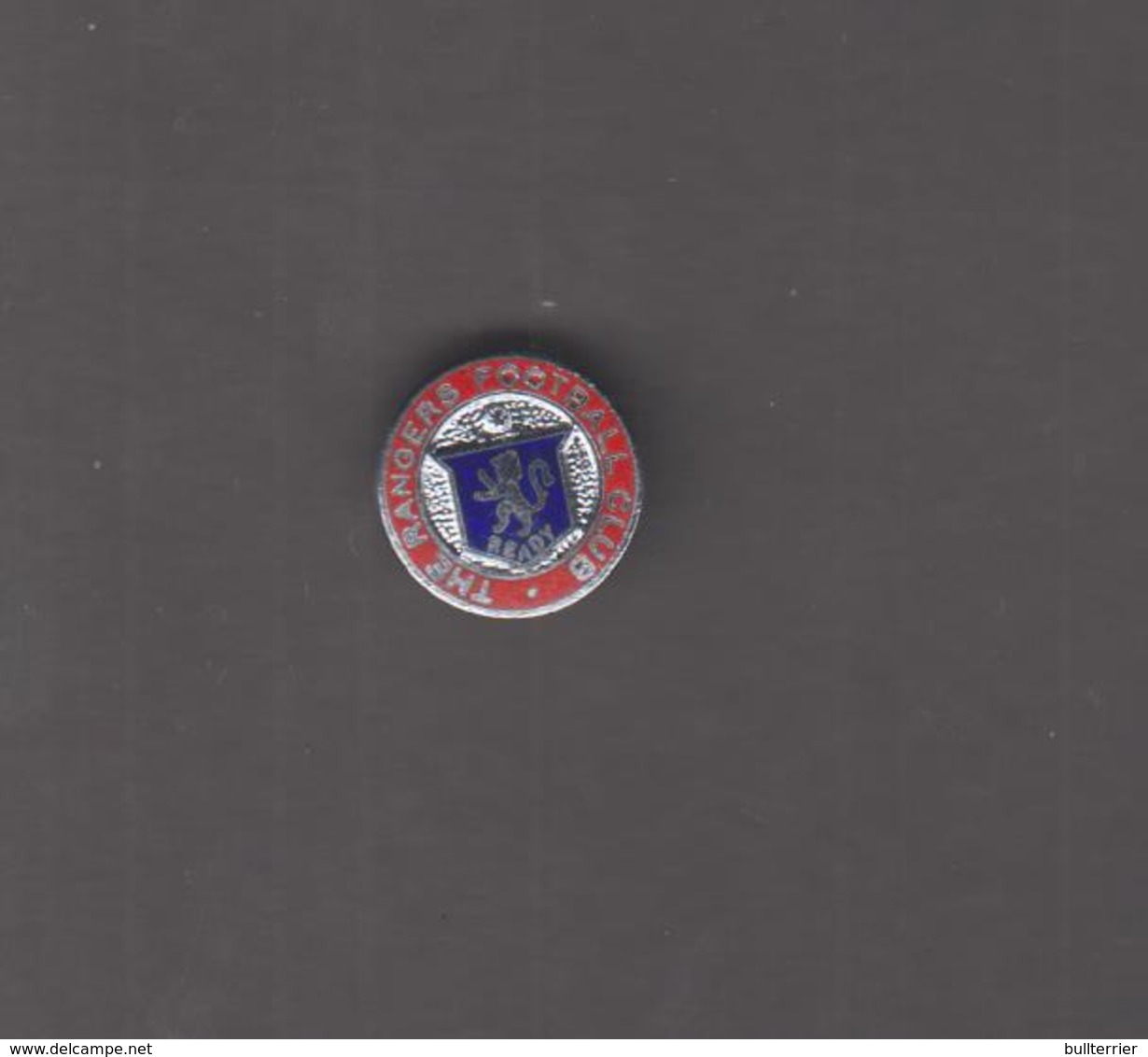 THE RANGERS / GLASGOW   - SMALL ROUND METAL  BADGE ,FINE CONDITION, OVER 50 YEARS OLD - Football