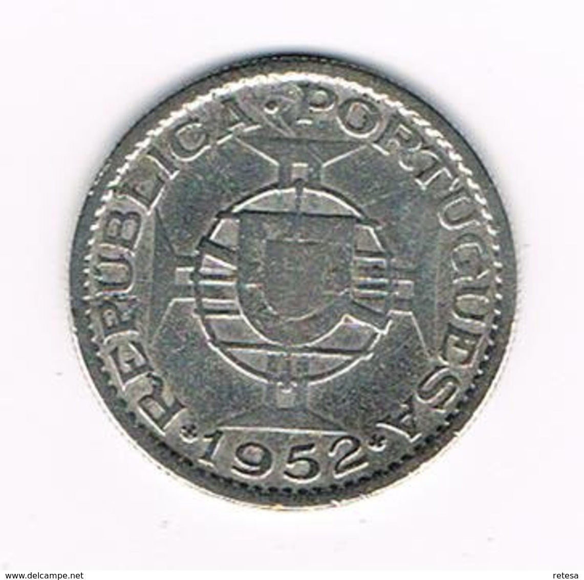 //  ANGOLA  10 ESCUDOS  1952  ZILVER - Angola