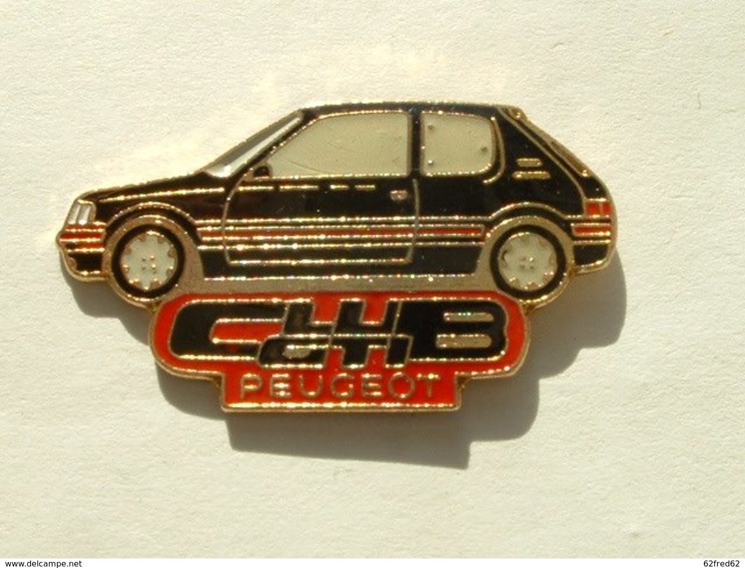 PIN'S PEUGEOT 205 NOIRE - CLUB GTI - Peugeot