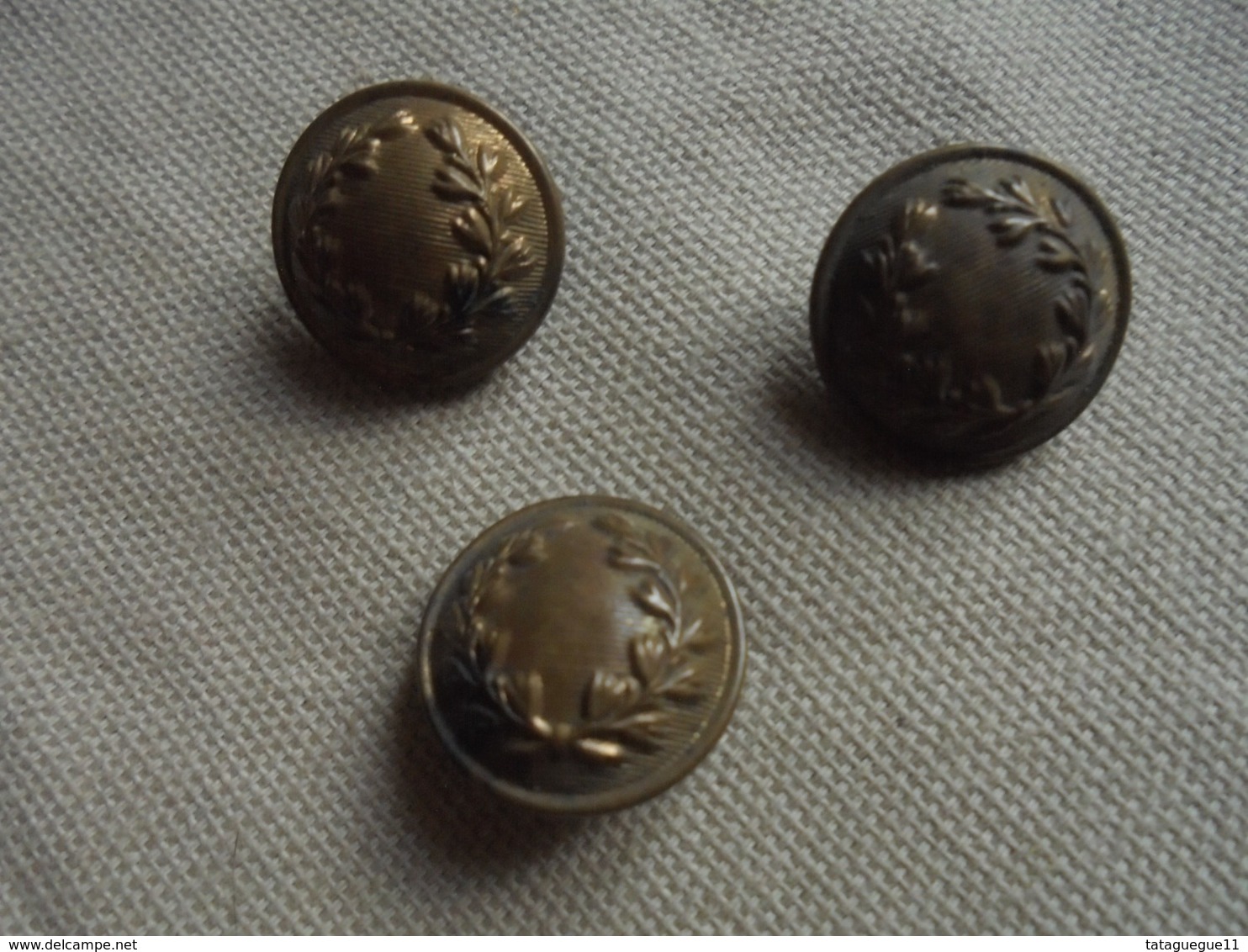 Ancien - Petit Lot 3 Boutons D'uniforme Militaire (dorés) - Boutons