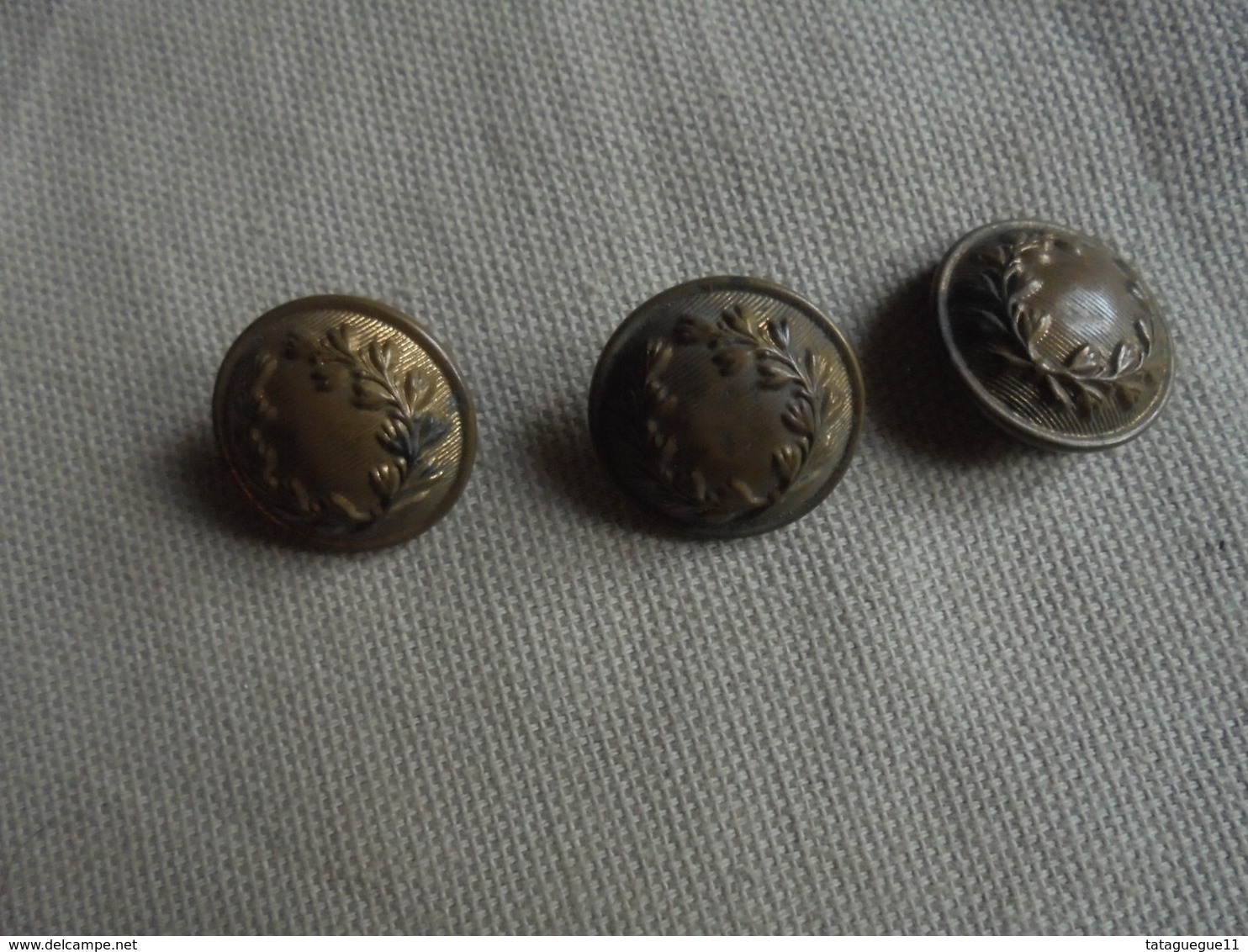 Ancien - Petit Lot 3 Boutons D'uniforme Militaire (dorés) - Boutons