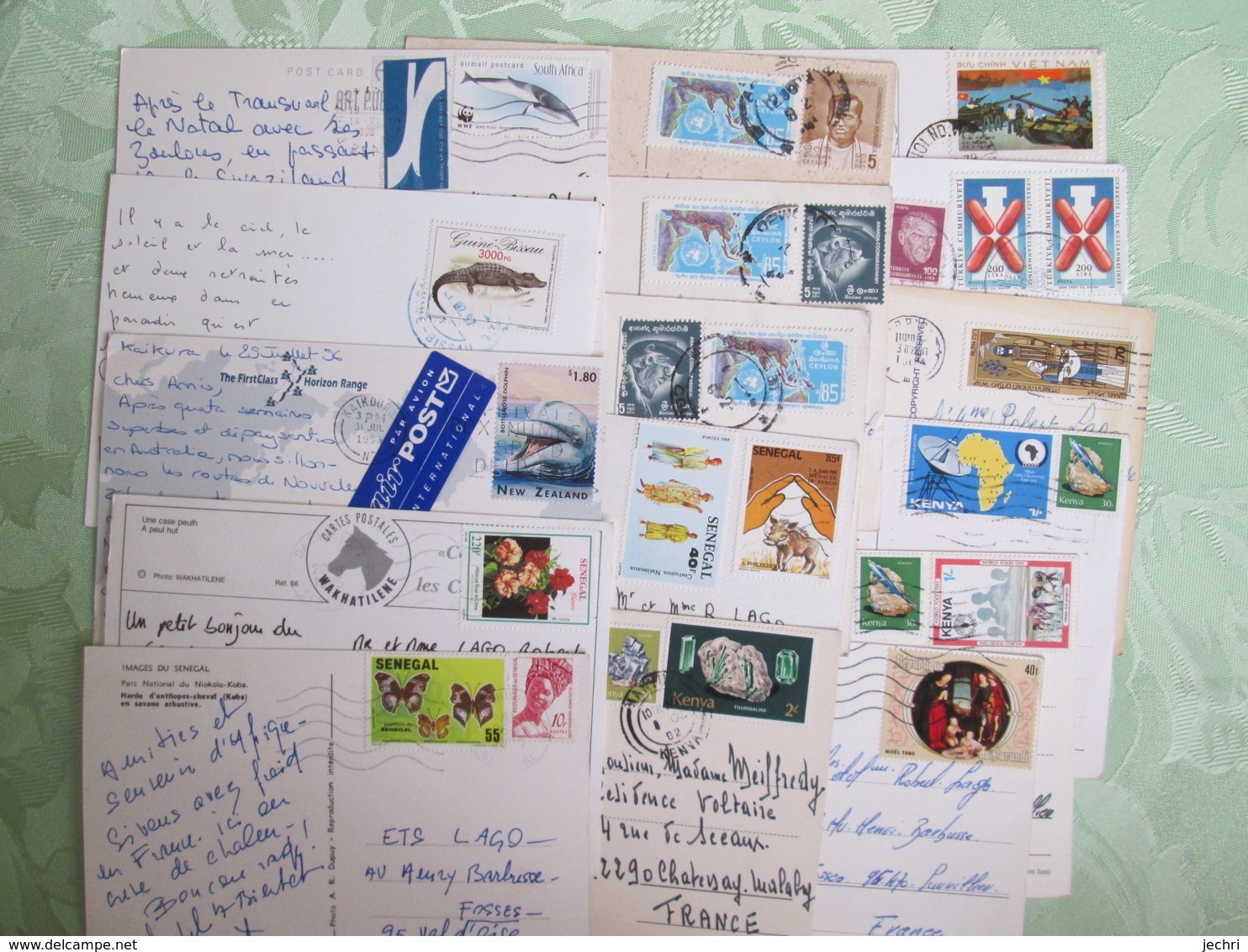 Lot De 70 Cartes Postales Avec Beaux Timbres  Oceanie Et Autres - Autres - Océanie
