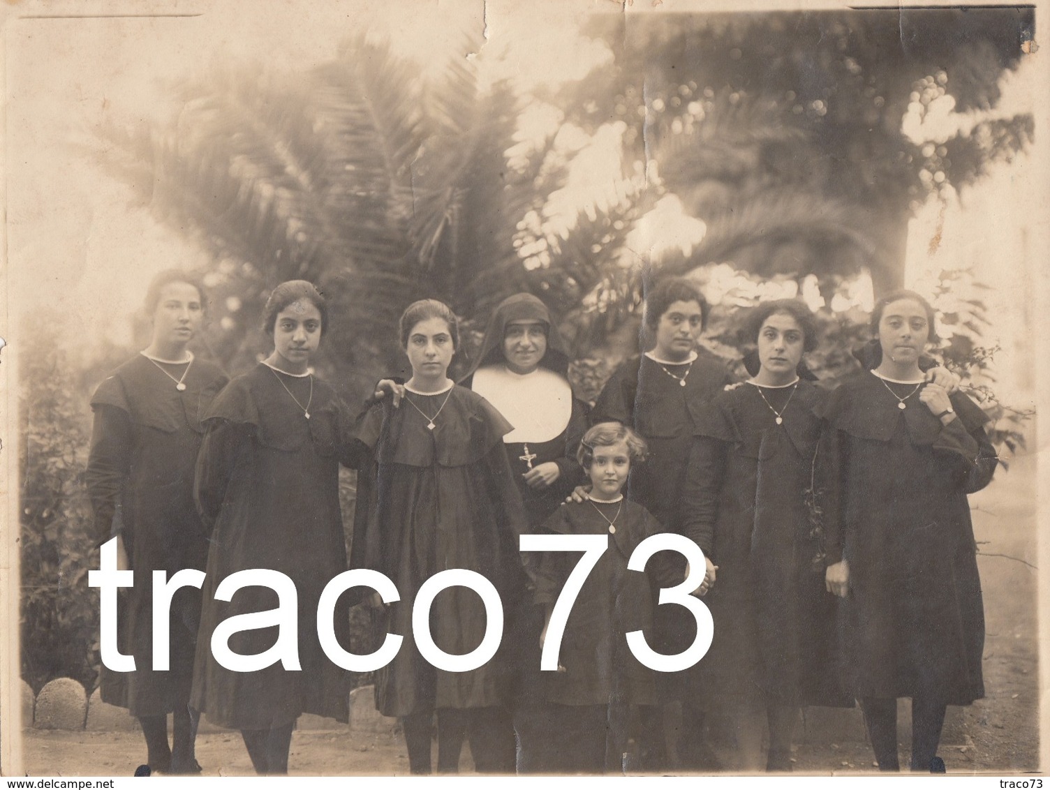 RUVO DI PUGLIA _ Anni 30  /  Istituto Don Bosco - Alunni E Suora In Posa  _  Foto Formato Cm. 17,5 X 23 - Luoghi