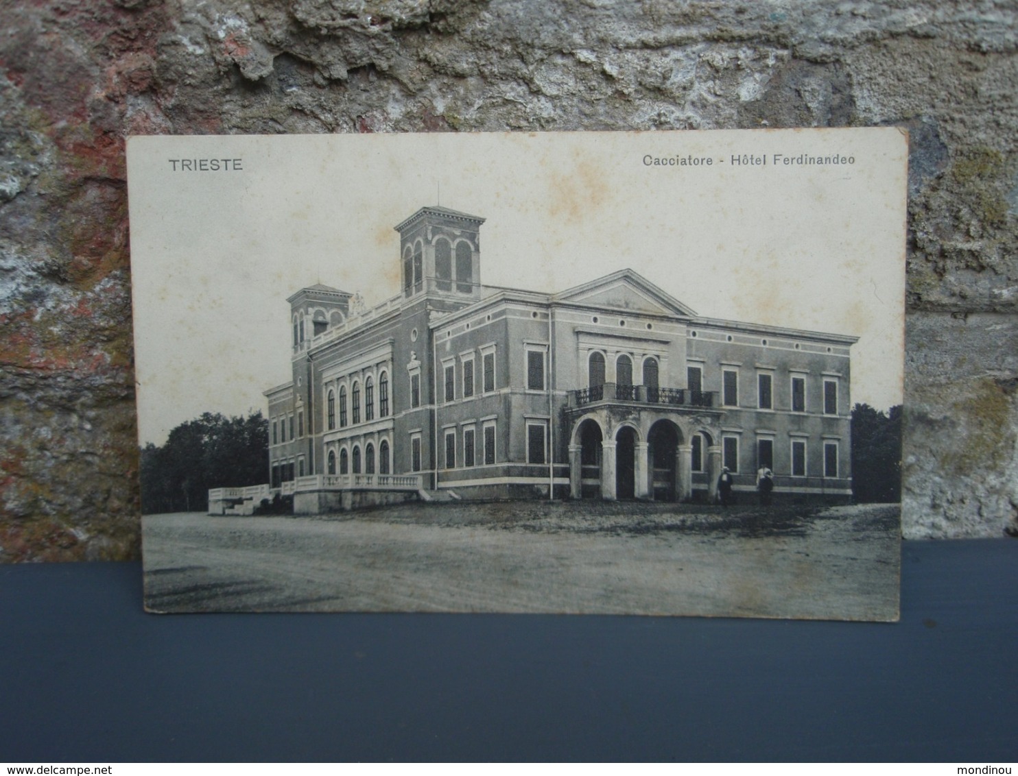 TRIESTE Cacciatore Hôtel Ferdinandeo  Carte Non écrite. - Trieste (Triest)