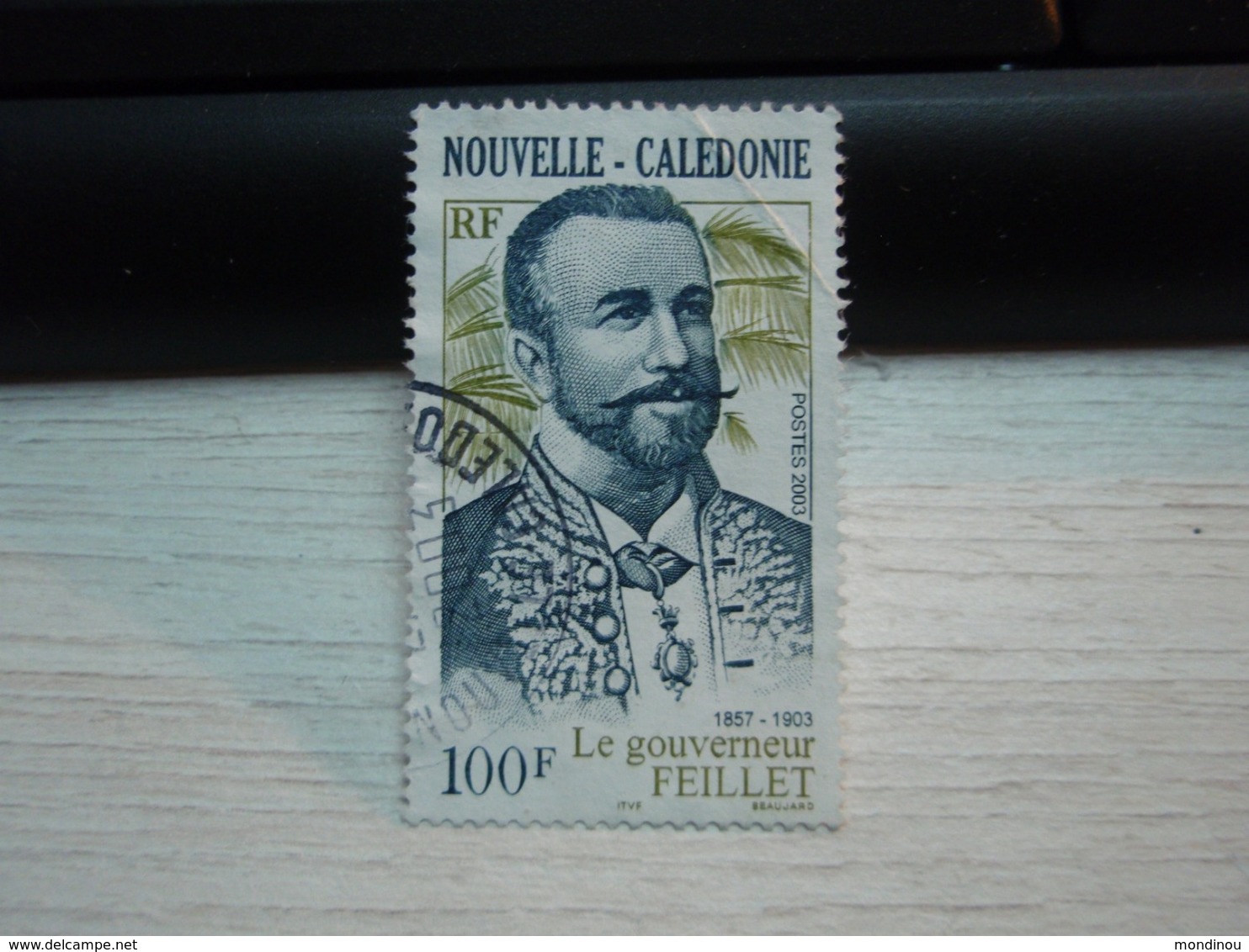 Timbre Nouvelle-Calédonie Le Gouverneur Feuillet  2003 - Usados