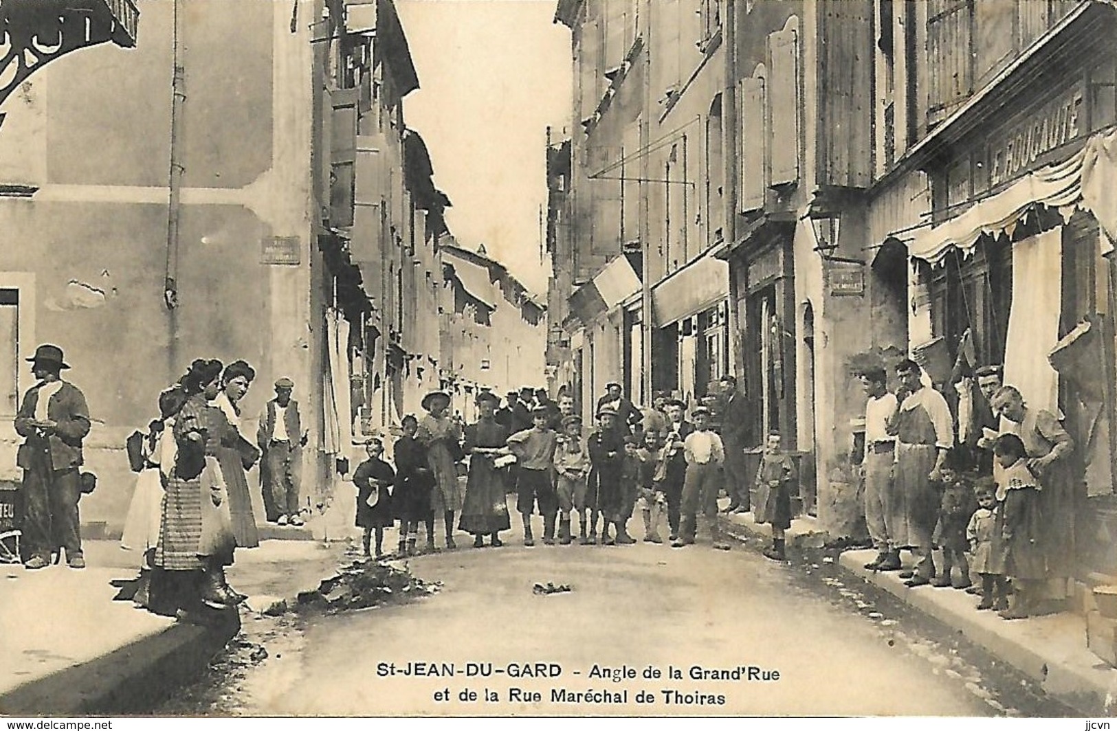 30 - Saint Jean Du Gard - Angle De La Grand Rue Et De La Rue Maréchal De Thoiras - Saint-Jean-du-Gard
