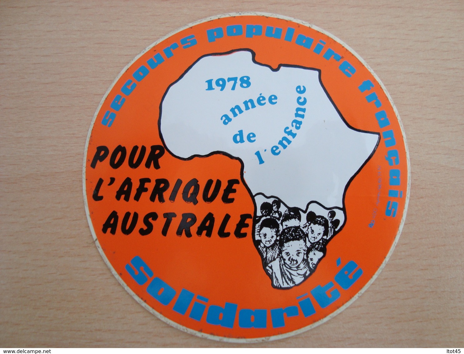 AUTOCOLLANT SECOURS POPULAIRE FRANCAISE POUR L'AFRIQUE AUSTRALE - Stickers