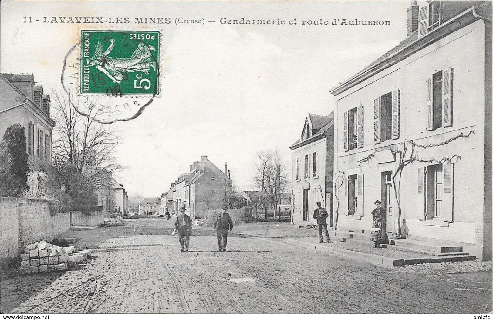 LAVAVEIX-les-MINES : Gendarmerie Et Route D'Aubusson - Other & Unclassified