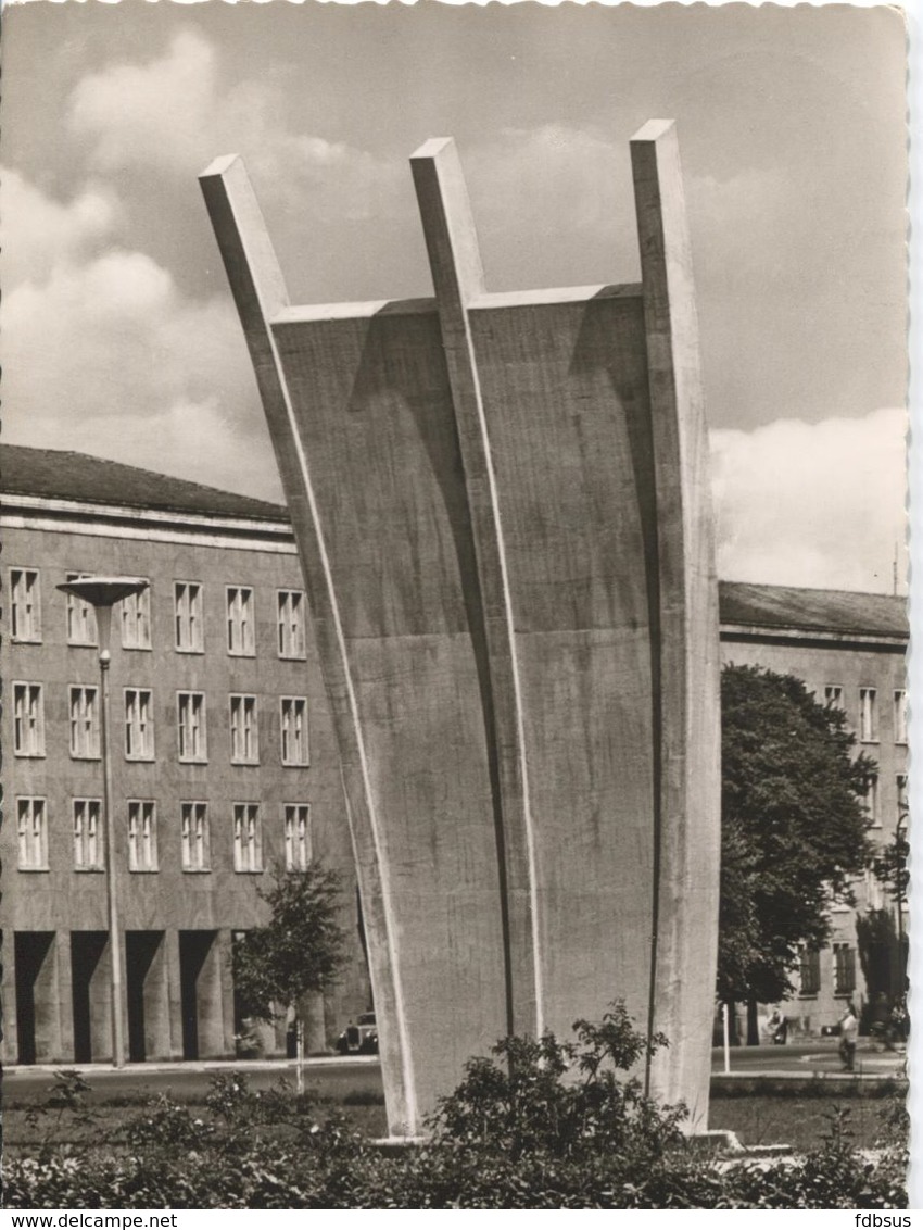 1960 Berlin Tempelhof Luftbrucken Denkmal  Monument  - Ed  H Andres - Tempelhof