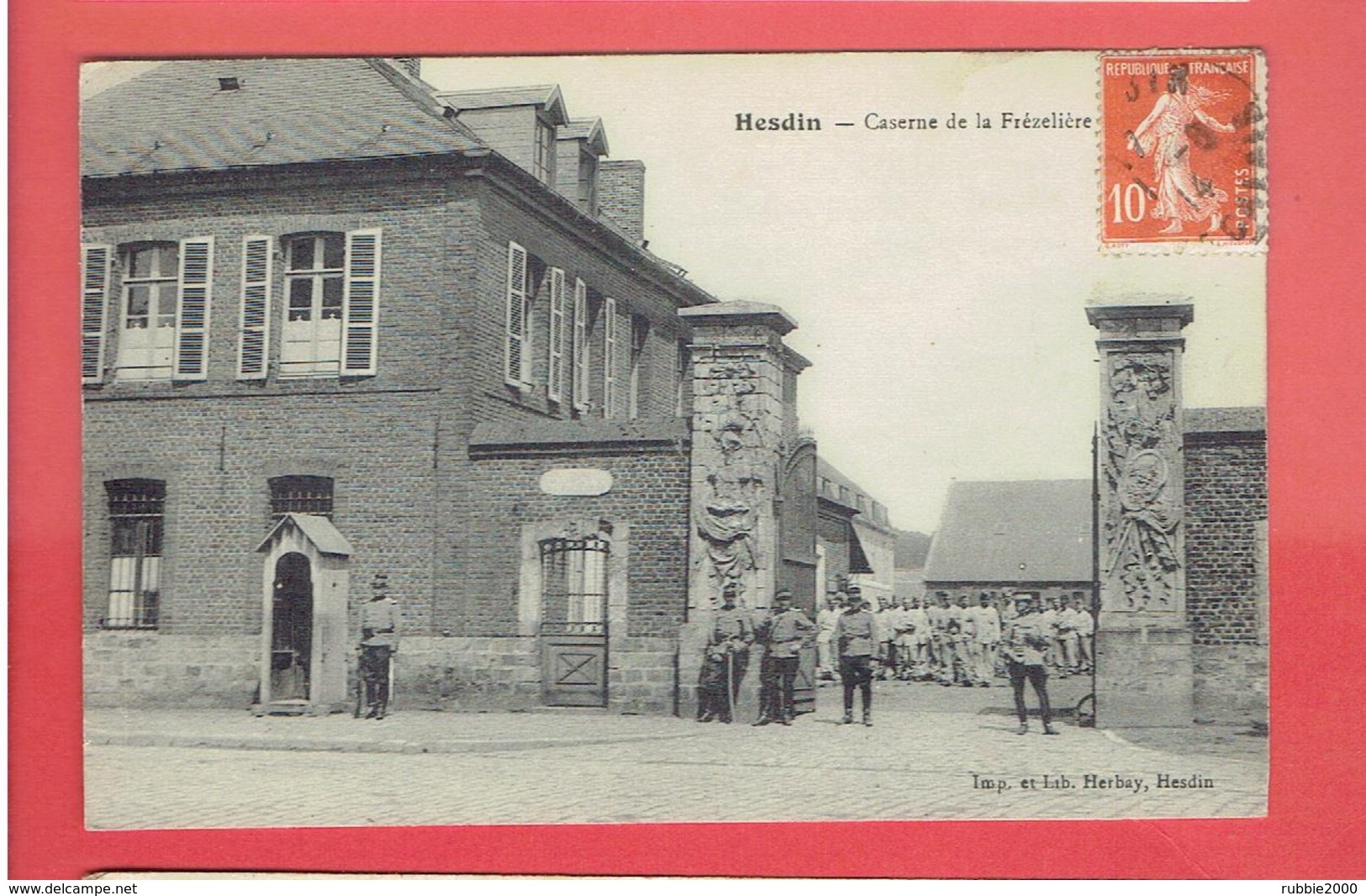 HESDIN 1914 CASERNE DE LA FREZELIERE CARTE EN TRES BON ETAT - Hesdin