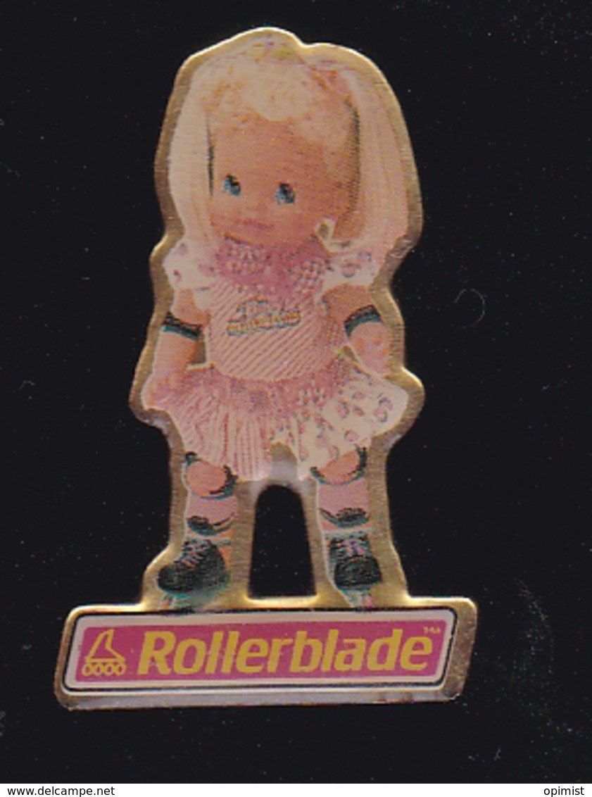 59684- Pin's.poupée Ancienne.jeux.rollerblade.signé Mattel France... - Jeux