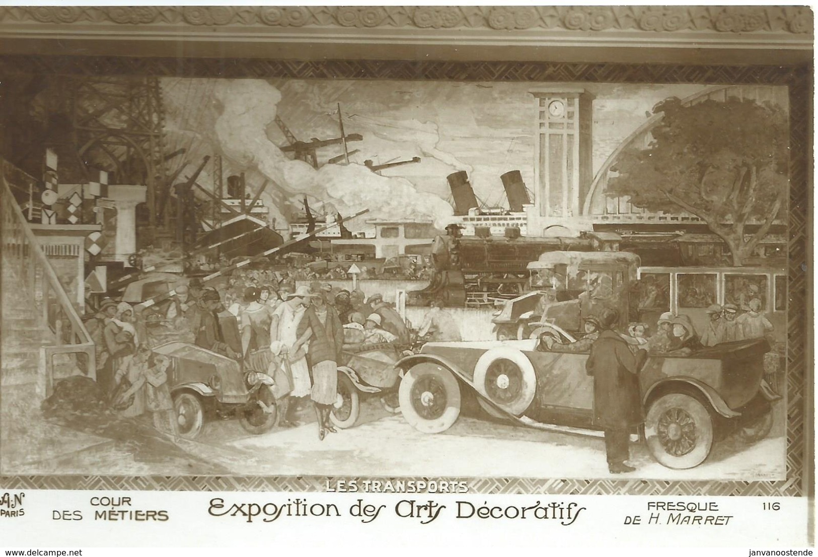 F9    Exposition Des Arts Decoratifs Paris 1925 / Cour Des Métiers - Ausstellungen