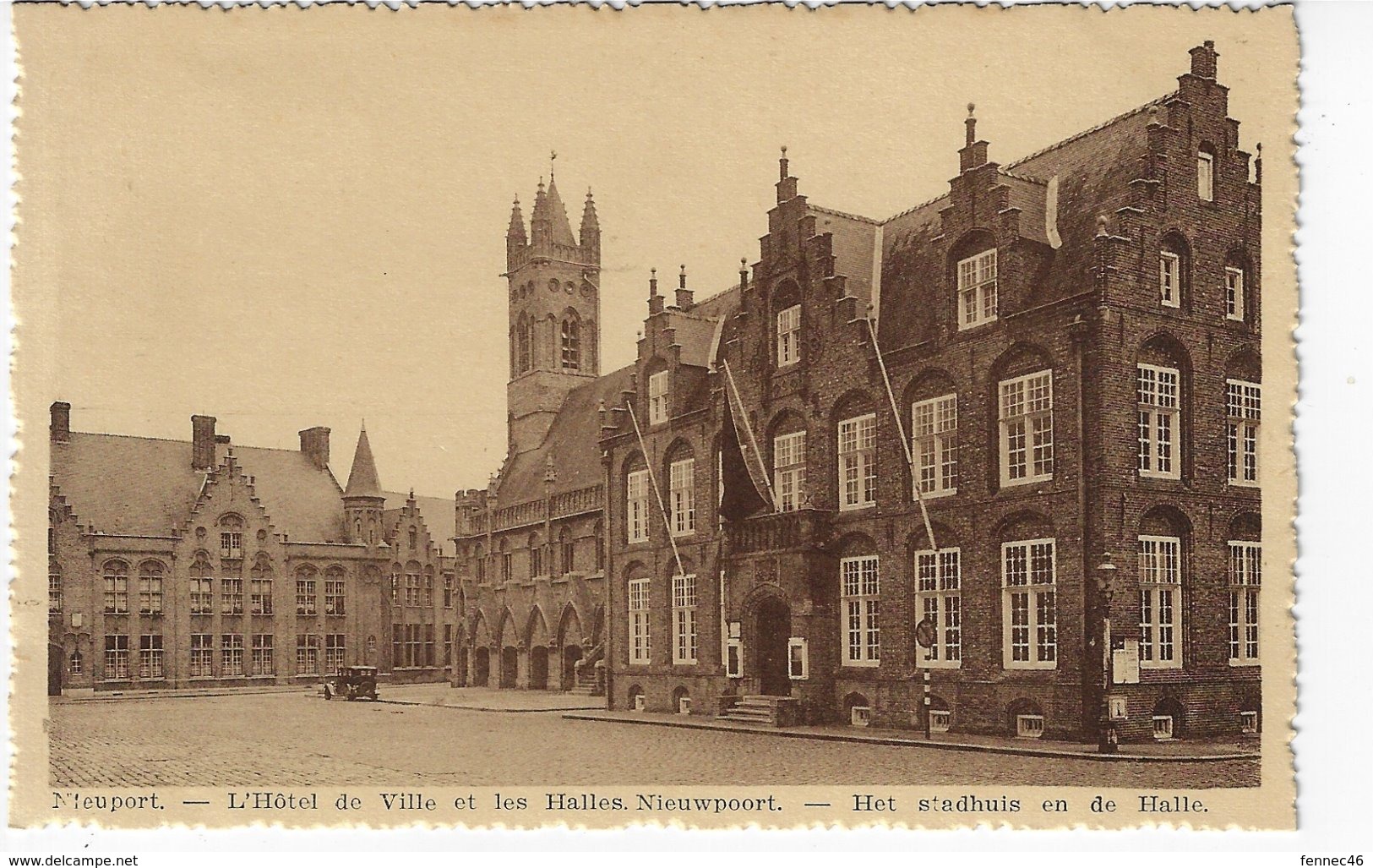 BELGIQUE - NIEUPORT - L'Hôtel De Ville Et Les Halles / Niewpoort - Het Stadhuis En De Halle - 1938  (S113) - Nieuwpoort