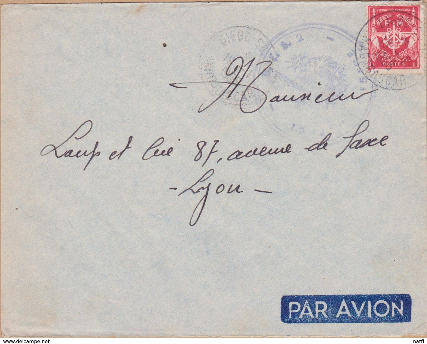 ENVELOPPE TIMBRE  PAR AVION 1956 FM DIEGO SUAREZ  VOIR TIMBRE ET CACHETS - Lettres & Documents