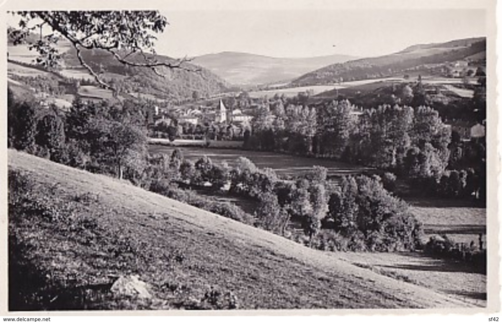 OUROUX          VUE GENERALE ET LES MONTS  D ELVENAS - Altri & Non Classificati