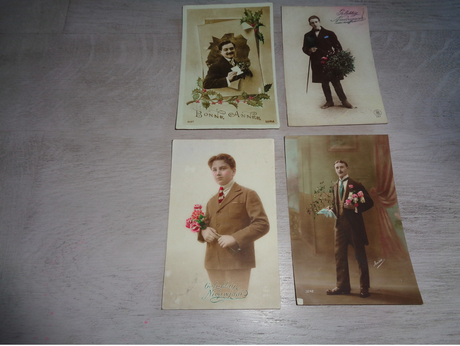 Beau lot de 60 cartes postales de fantaisie  hommes  homme   Mooi lot 60 postkaarten van fantasie mannen man -  60 scans