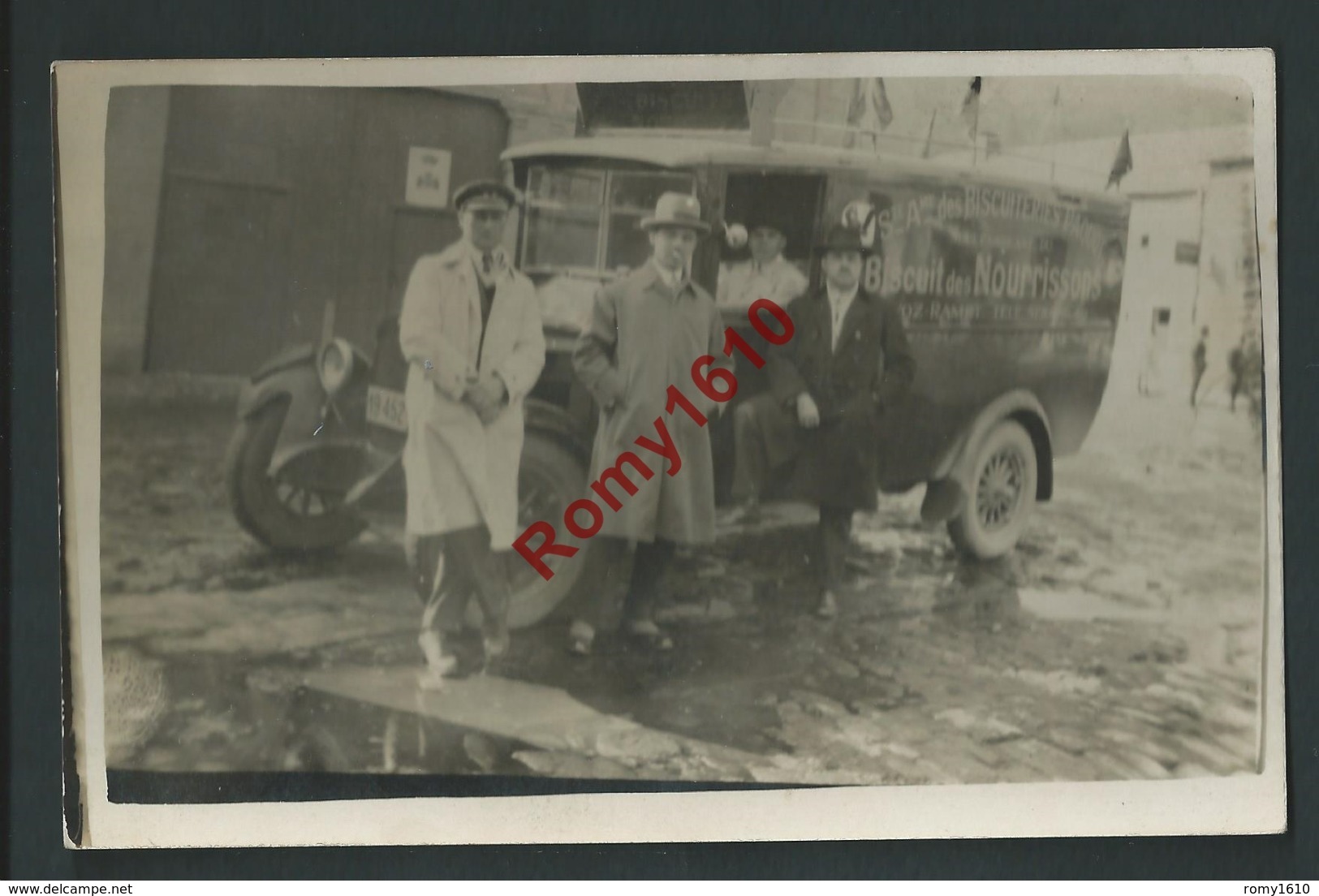 Superbe Photo Animée à Ivoz-Ramet. Camionnette Société Des Biscuiteries Paquet, Fabricant Biscuit Des Nourrissons. Rare! - Flémalle