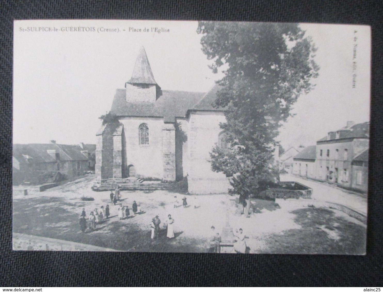 St  SULPICE - Le - GUERETOIS ( Creuse) - Place De L'Eglise - Autres & Non Classés