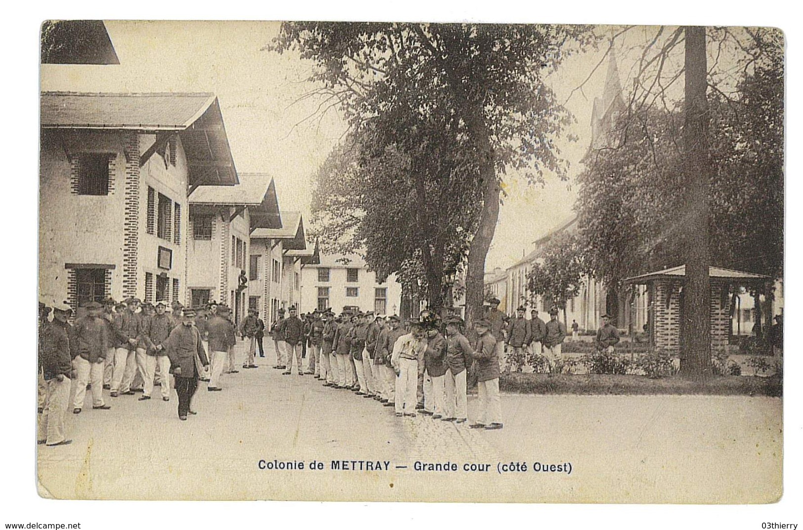 CPA 37 COLONIE DE METTRAY GRANDE COUR - Mettray