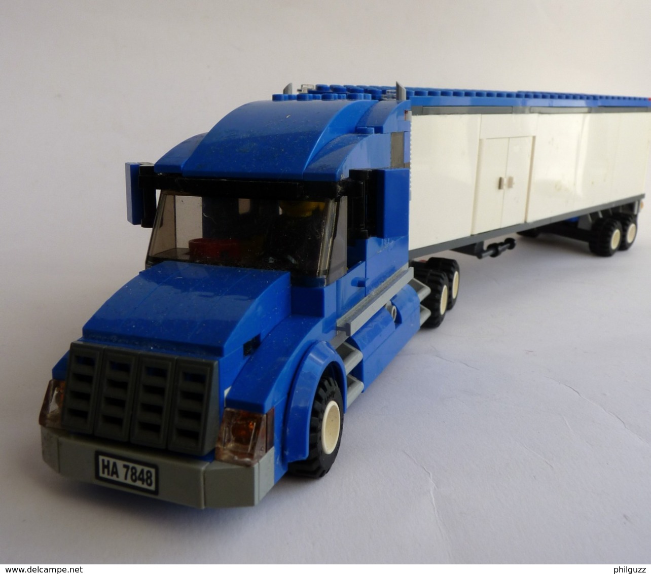 FIGURINE LEGO CITY 7848 CAMION SEMI REMORQUE TOYS R US Légo - Poppetjes