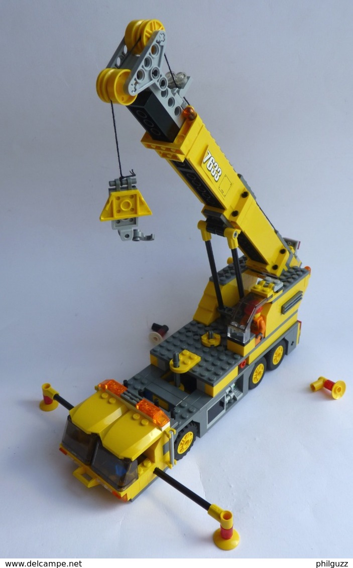 FIGURINE LEGO CITY 7633 CONSTRUCTION DE SITE CAMION GRUE IMMEUBLE MONTE CHARGE SEMI DE TRANSPORT ET PELLETEUSE Légo - Lego System