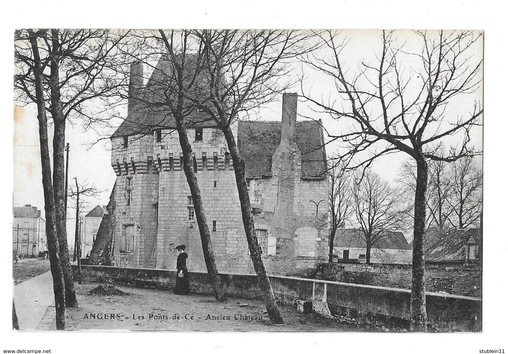 Les Ponts-de-Cé (Maine-et-Loire)  Le Château - Angers