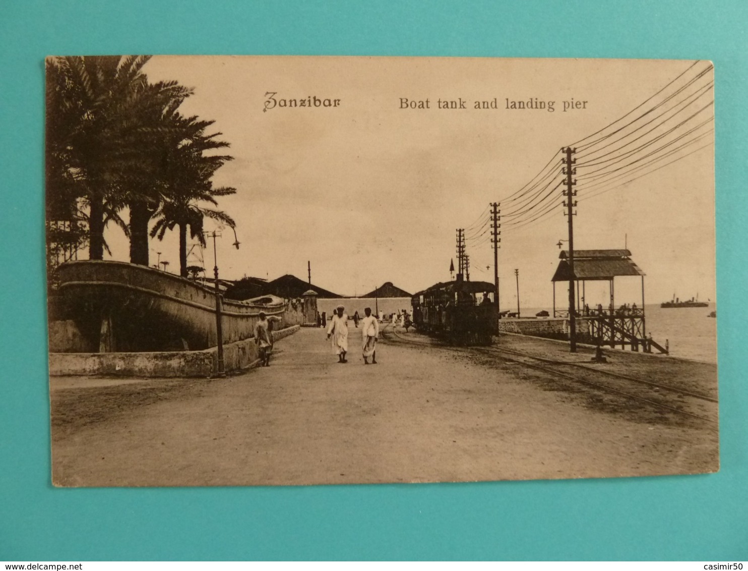 ZANZIBAR BOAT TANK AND LANDING PIER - Tansania