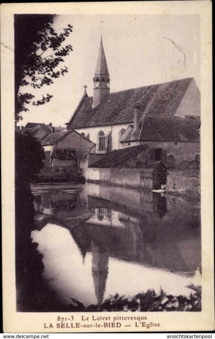 Cp La Selle Sur Le Bied Loiret, L'Église - Autres & Non Classés