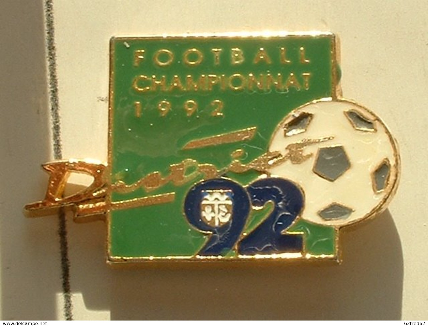 PIN'S  FOOTBALL -  DISTRICT HAUT DE SEINE - CHAMPIONNAT 1992 - Football