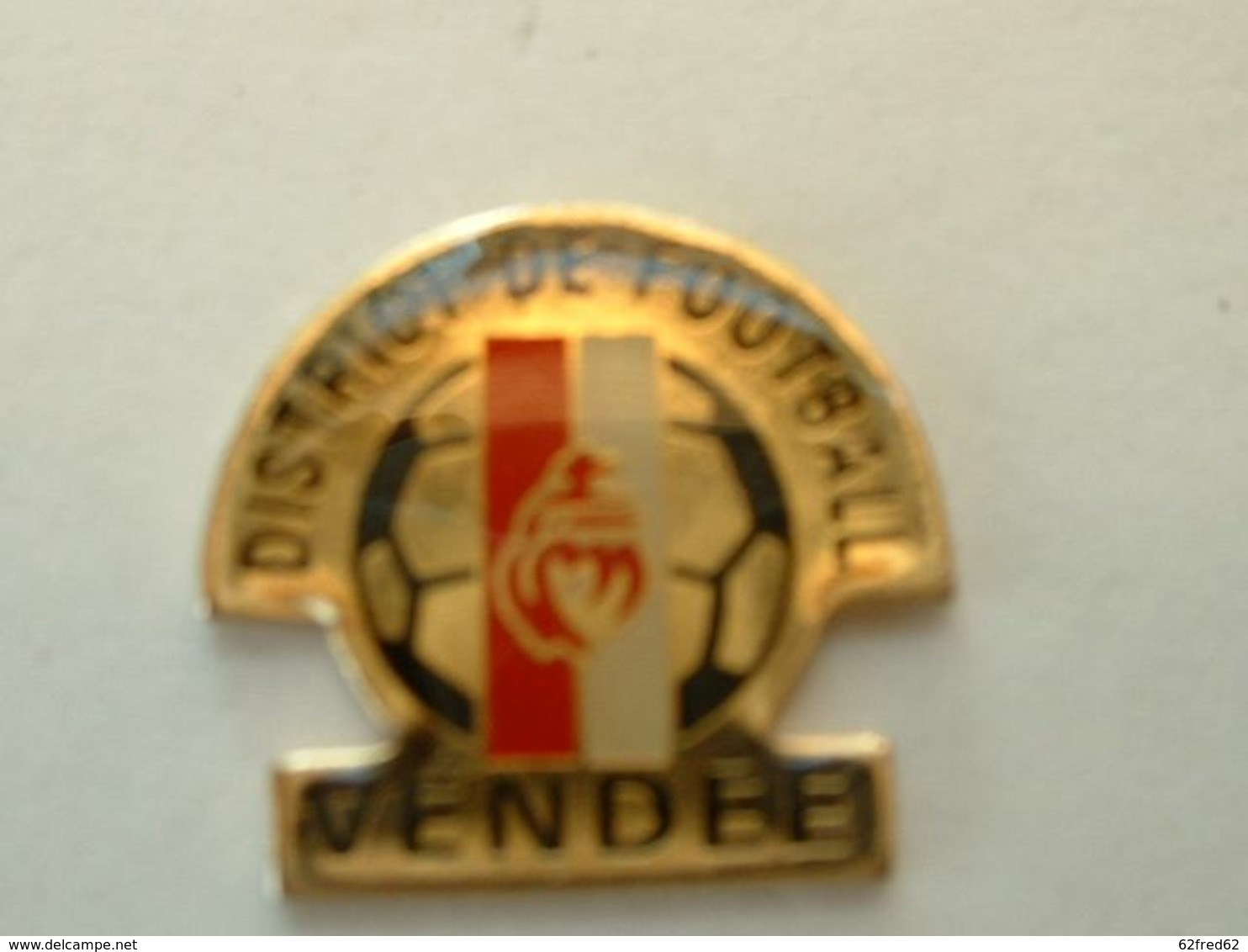 PIN'S  FOOTBALL -  DISTRICT DE VENDEE - Football