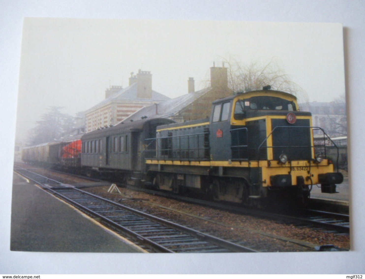 BRESSUIRE (79) : Loco Diesel BB 63422en Tête Du Train MV N°36875 Provenant De THOUARS - Février 1985 - Voir Les 2 Scans - Trains