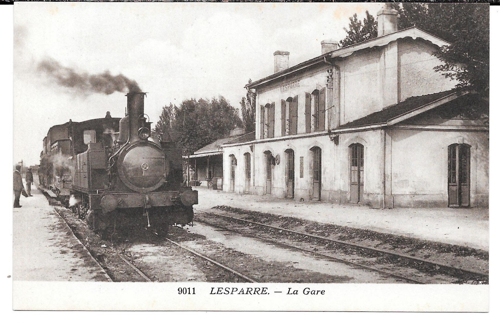 Cpa Lesparre - La Gare . - Lesparre Medoc