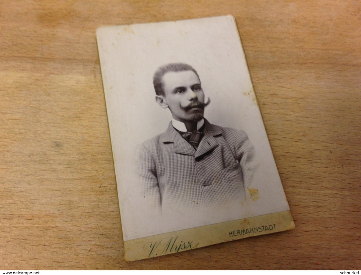 HERMANNSTADT - ROMANIA - ATELIER MYSZ - YOUNG MAN WITH HUGE MOUSTACHE - DEDICATION - 1902 - Lieux