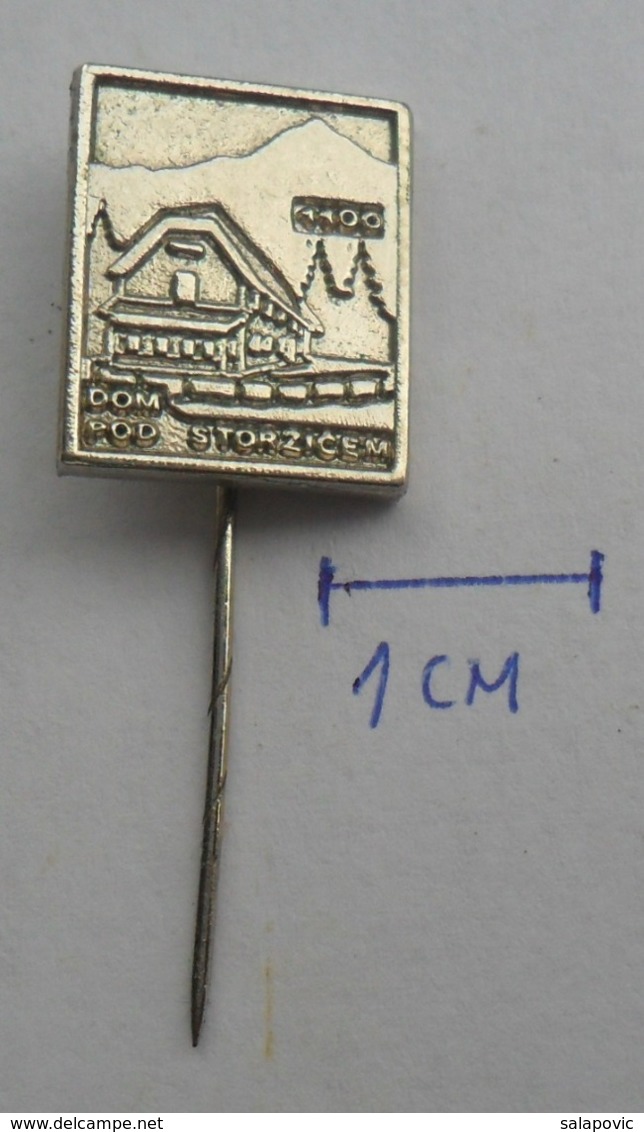 Dom Pod Storžičem SLOVENIA Alpinism, Mountaineering CLIMBING PINS BADGES S - Alpinismus, Bergsteigen