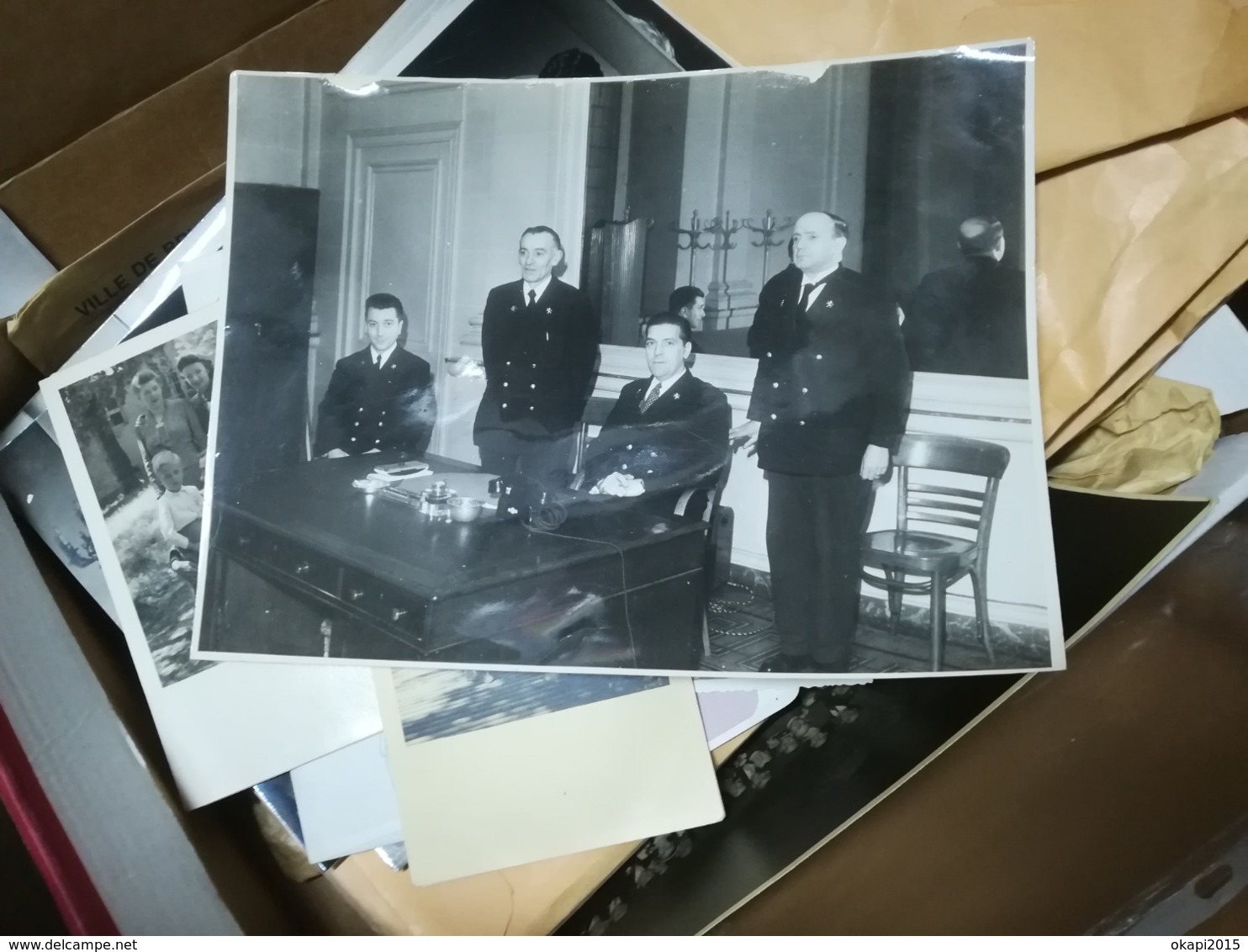 9 KILOGRAMMES DE PHOTOS ORIGINALES NOIR-BLANC (EMBALLAGE COMPRIS) EN VRAC AU PRIX DE 65 €