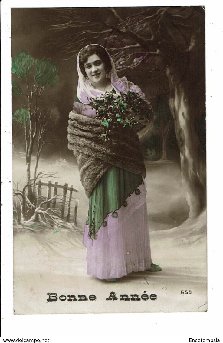 CPA-Carte Postale -France Bonne Année- Une Jeune Femme Bien Emmitouflée 1914  VM6230 - Nieuwjaar