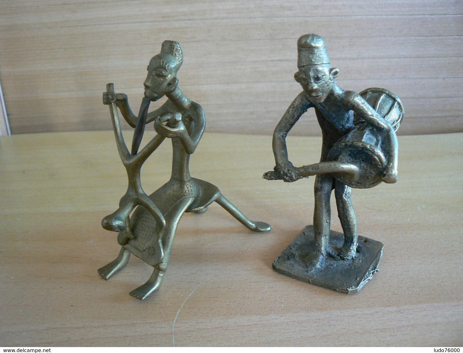 ARTISANAT AFRICAIN / SUJETS EN BRONZE / VOIR DETAIL - Art Africain