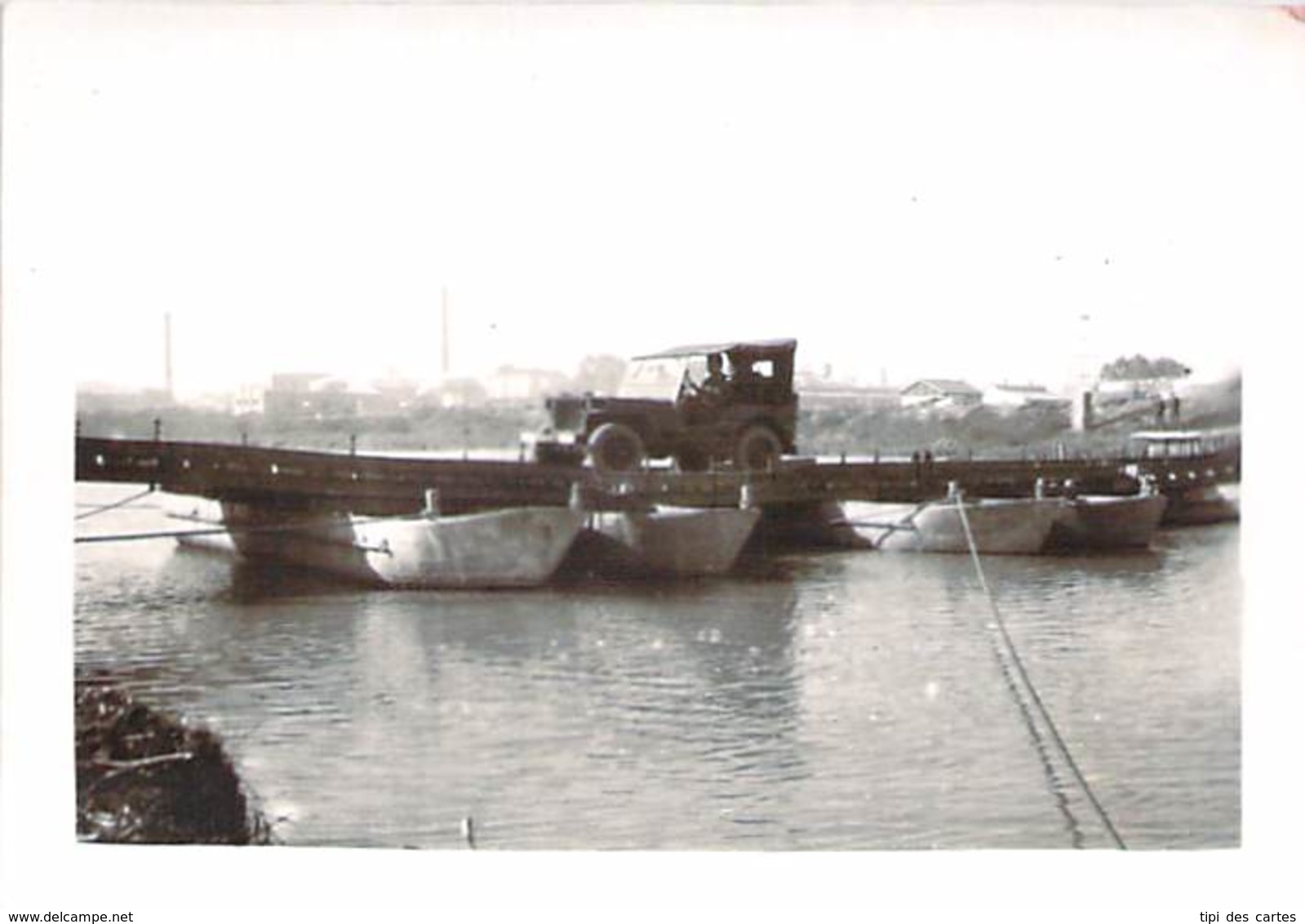 Photo Militaria - Militaires Du 19e Regiment Du Génie Français, Jeep Passant Un Pont, Algérie Ca 1935 - Guerre, Militaire